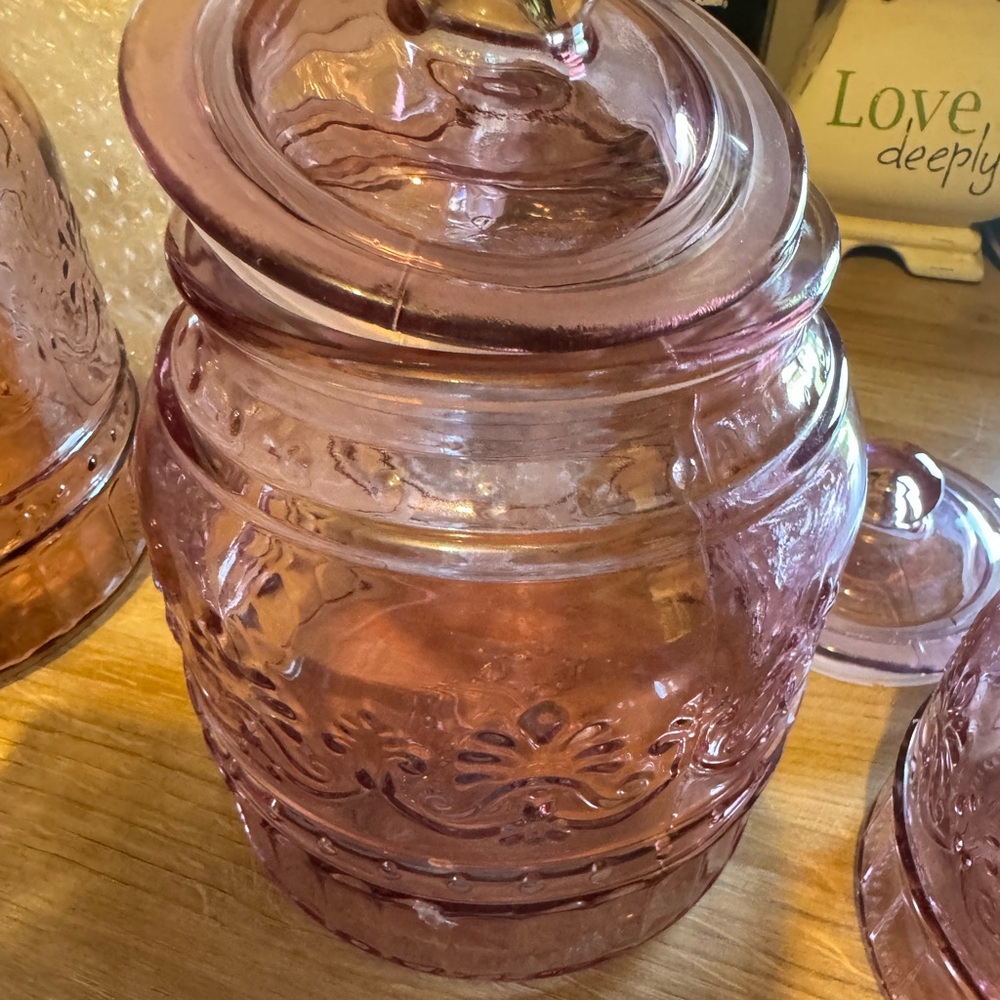 Pioneer woman canister no dents or scratches